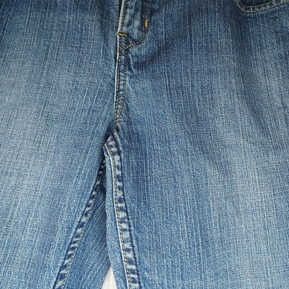 Levi's Signature Low Rise Bootcut Classic Faded Blue Denim Jeans - Picture 8 of 13